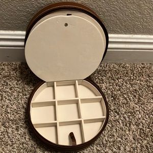 Vintage travel jewelry case